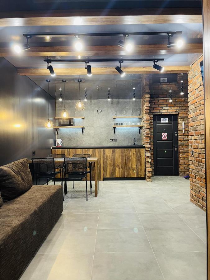 Loft В River Park З Джакузі Dnyipropetrovszk Kültér fotó