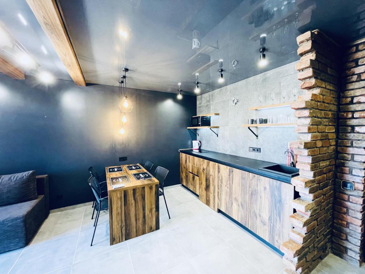 Loft В River Park З Джакузі Dnyipropetrovszk Kültér fotó