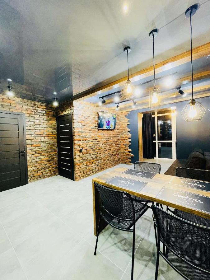 Loft В River Park З Джакузі Dnyipropetrovszk Kültér fotó